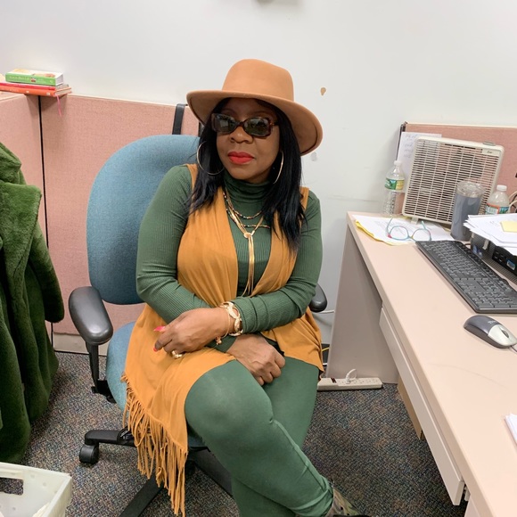 Meet your Posher, Marie - Picture 3 of 4